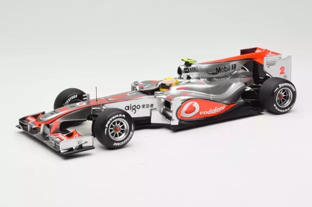 Minichamps Mclaren F1 Mp4-25 N 2 Race Version 2010 L.hamilton 1:18 530101802